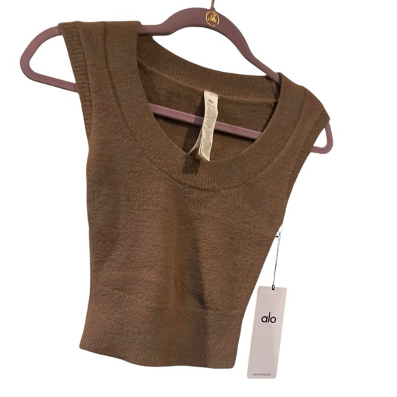 NWT Alo Yoga snuggle up short sleeve and pants set MUSHROOM Size XS - Picture 2 of 5